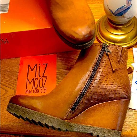 Miz Mooz Shoes - Miz Mooz | Newton Infinity Bootie